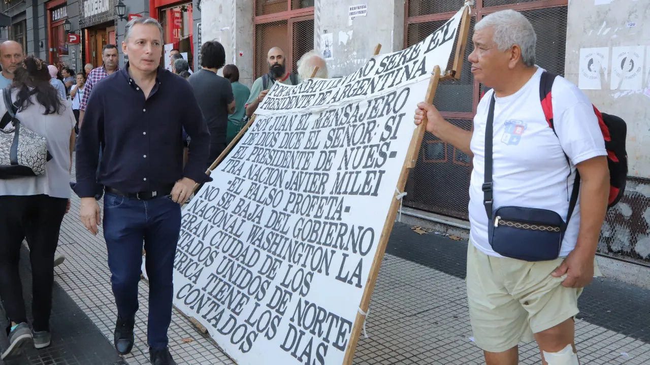 eed078b3-7173-46a0-8025-2e581f66a4c1