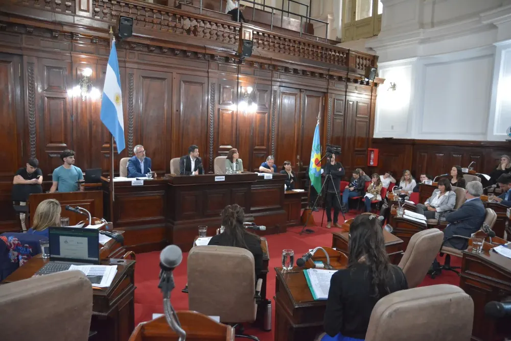 51365e7f-afef-405e-bcc7-39d35f1a7a24