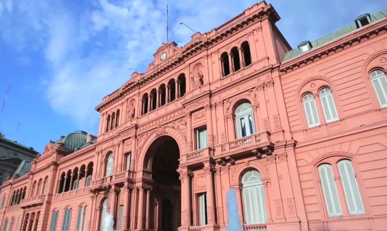 NOTA CASA ROSADA