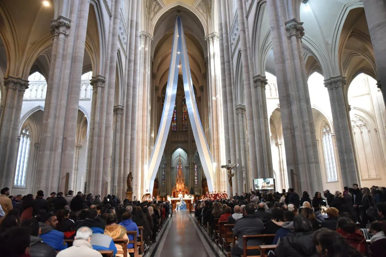 db659d81-cdc5-48fe-85e3-d8957f4644e3