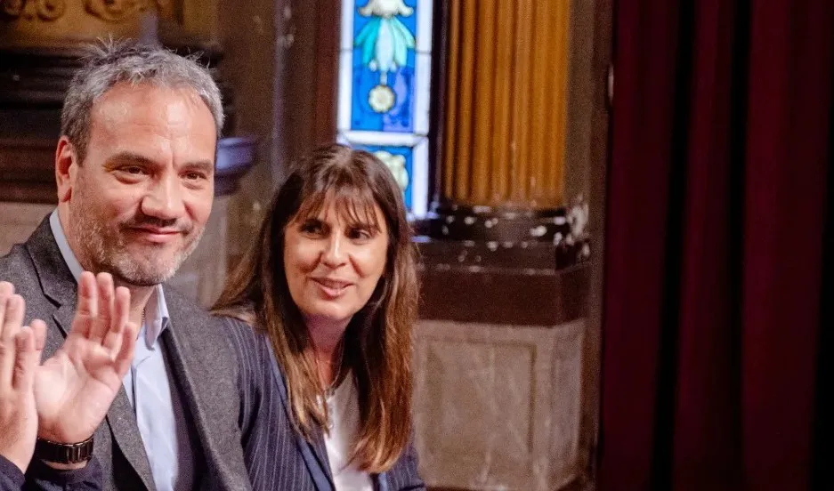 9f8b5155-6ef2-416c-beac-71f404bc372b