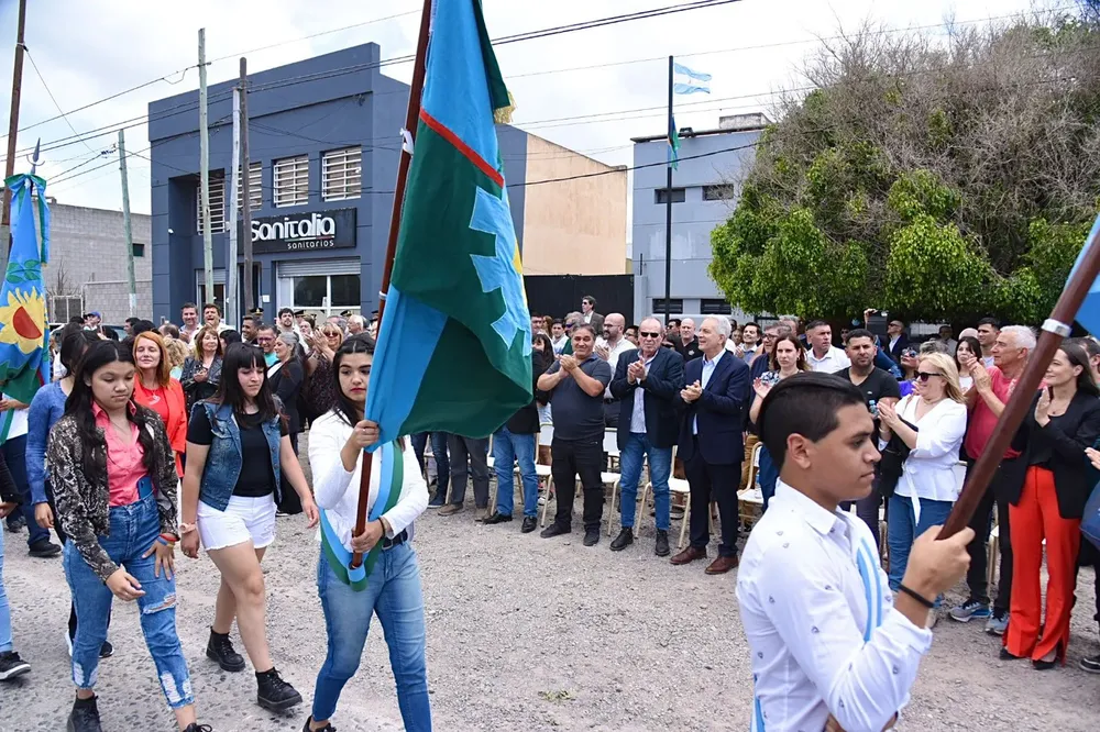 f640bdd3-e638-4d64-b762-63002eb839c5