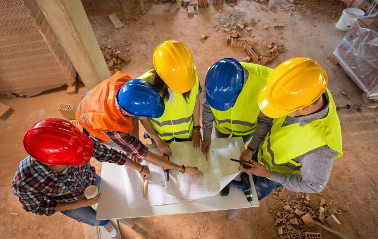 CONSTRUCCIÓN