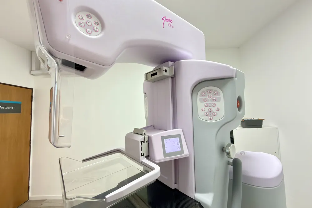 25-10-15 08-30-04 0075