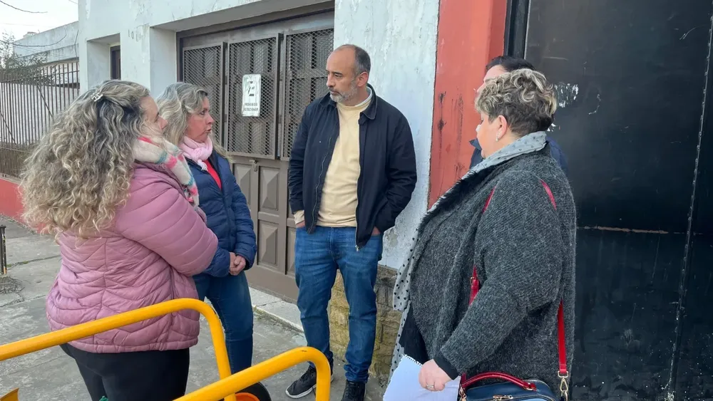 4ff22383-0dee-4a04-b21e-5df863784b98