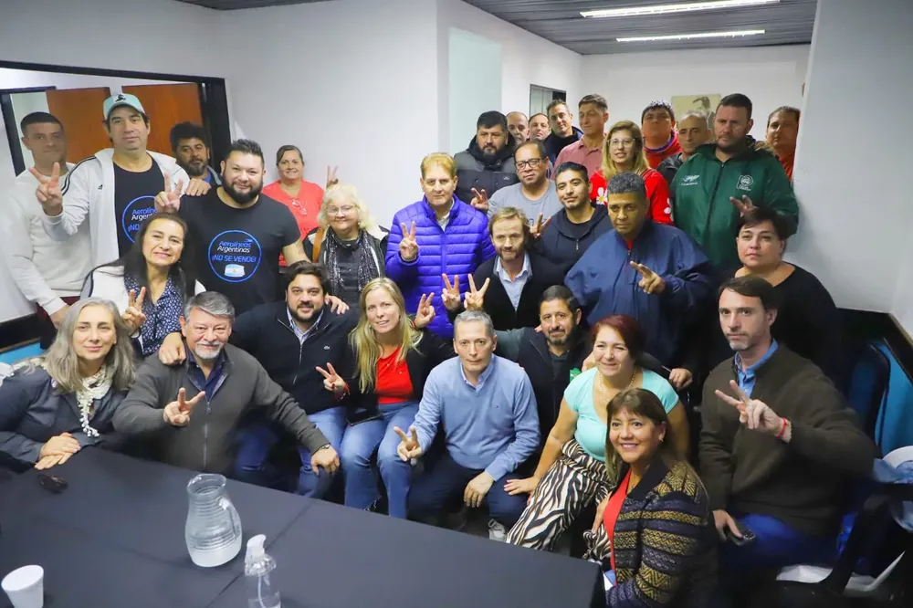 bd23a275-ee7c-4a28-9968-297f7da7f864