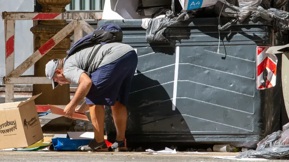 large_Pobreza_NA_3421c6d813