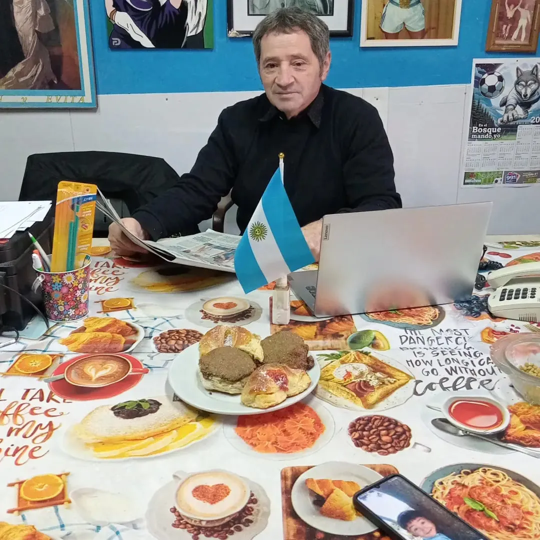 1f214d3c-e6c0-4c75-b59a-432bc9c9b84f