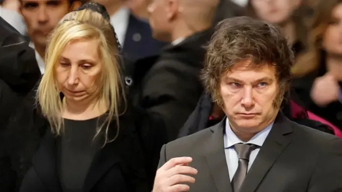 68a8ab091fb5d_700_394!