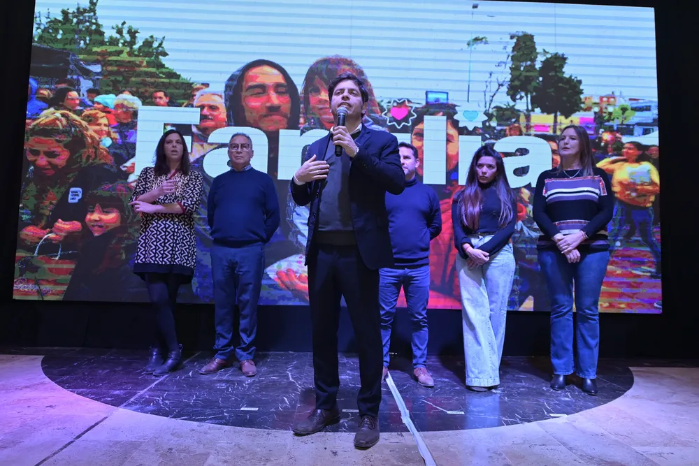 08-08-2023_buenos_aires_el_gobernador_de