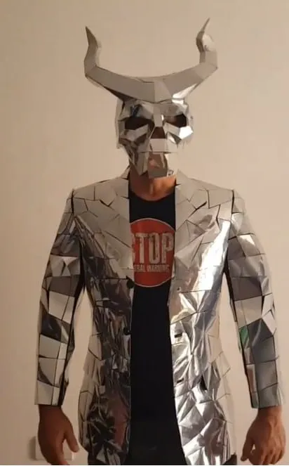 fa32276b-ca89-4034-9d86-46c9880ae079