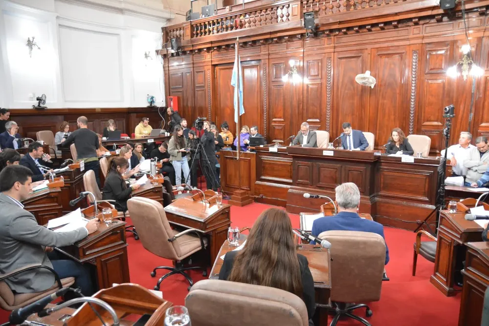 c5e62f14-8762-4f87-b9b6-23f9e61f7ecb