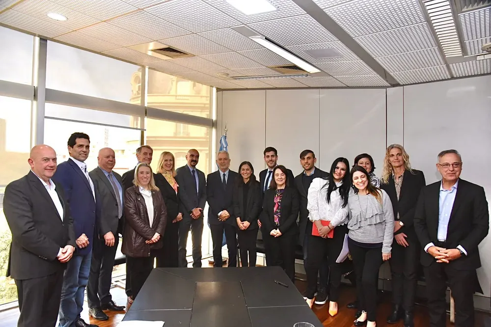 915690b6-cfac-4613-a6b3-20b5a41f9e02