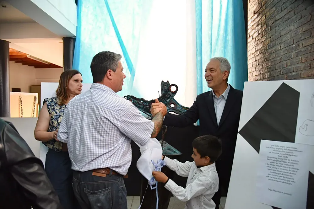 02161829-893d-4ae1-baee-6047e4bdd39a