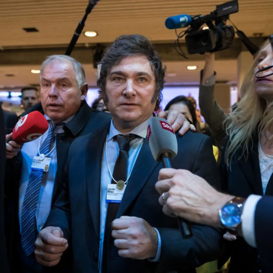 javier-milei-en-davos-20240117-1739572